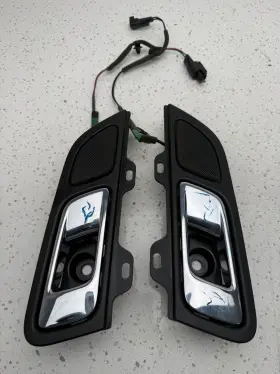 Lincoln 8a5354266b35 2009-2012 Mks Oem Rear Left And Right Door Inner Handle With Tweeter Speaker Lincoln 8a5354266b35 2009-2012 Mks Oem Rear Left And Right Door Inner Handle With Tweeter Speaker