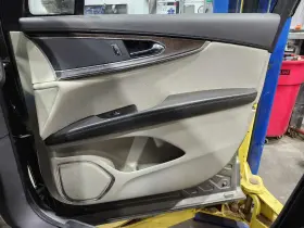 Lincoln Fa1z7823942ah 16-18 Mkx Front Door Trim Panel Right Passenger Side Cappuccino Oem Lincoln Fa1z7823942ah 16-18 Mkx Front Door Trim Panel Right Passenger Side Cappuccino Oem