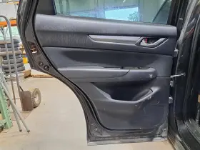 Mazda 205.mz1217 2017 Cx-5 Lh Driver Side Rear Door Interior Trim Panel Black Kd2 Mazda 205.mz1217 2017 Cx-5 Lh Driver Side Rear Door Interior Trim Panel Black Kd2