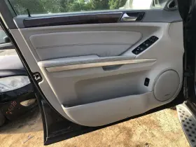 Mercedes-benz 204.mb1910 2010 Gl450 Front Door Trim Panel 947090 Mercedes-benz 204.mb1910 2010 Gl450 Front Door Trim Panel 947090