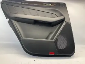 Mercedes-benz 205.mb1915 13-16 Gl450 Interior Rear Left Door Trim Panel T Mercedes-benz 205.mb1915 13-16 Gl450 Interior Rear Left Door Trim Panel T