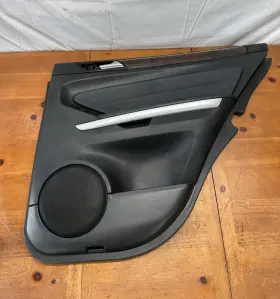 Mercedes-benz A1647301462 2006-2012 Gl450 Ml350 Right Rear Interior Door Panel Trim Pad Cover Oem