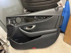 Mercedes-benz A2137300600 E Class W213 Wagon Rear Right Interior Door Card Panel Mercedes-benz A2137300600 E Class W213 Wagon Rear Right Interior Door Card Panel