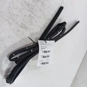 Mini Cooper 736.co1c20 On Door Seal Rubber Left Driver Front 2016 2017 2018 2019 2020 Mini Cooper 736.co1c20 On Door Seal Rubber Left Driver Front 2016 2017 2018 2019 2020