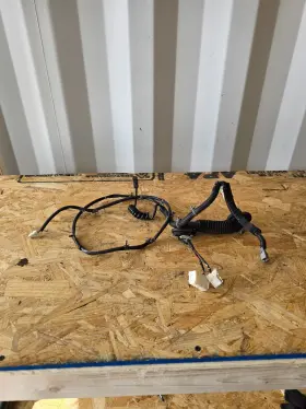 Nissan 240717s004 2005 Armada Back Door Rear Liftgate Wiring Harness