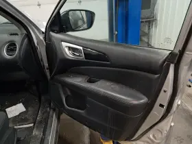 Nissan 7294563 2020 Pathfinder Front Right Door Interior Trim Panel - Silver Used
