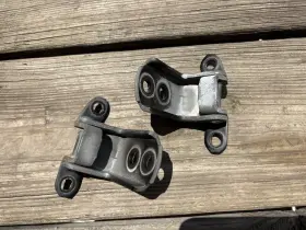 Nissan 80400-ag00a Oem Infiniti 350z Front Right Upper And Lower Door Hinges Pair Black Nissan 80400-ag00a Oem Infiniti 350z Front Right Upper And Lower Door Hinges Pair Black