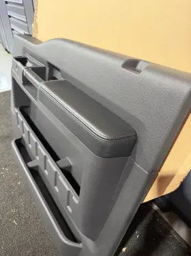 Oem 9c3z-2623942-aa 2009-2010 Harley Davidson F-250 F350 F450superduty Rh Door Trim Panel