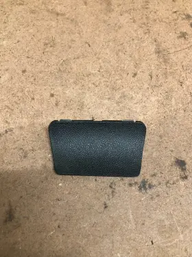 Oem Genuine Gm Factory Original 15226506 07-13 Sierra Silverado Rear Passenger Rh Interior Door Panel Bolt Cover Cap Oem Genuine Gm Factory Original 15226506 07-13 Sierra Silverado Rear Passenger Rh Interior Door Panel Bolt Cover Cap