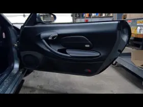 Porsche 204.po1s01 2001 Boxster Rigth Passenger Front Door Trim Panel 1488543