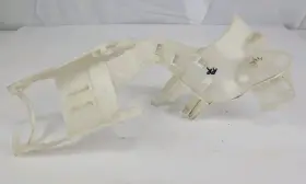 Porsche 7p0839768a 2011-2018 Cayenne 958 Rear Right Side Door Latch Retainer Mount Bracket Porsche 7p0839768a 2011-2018 Cayenne 958 Rear Right Side Door Latch Retainer Mount Bracket