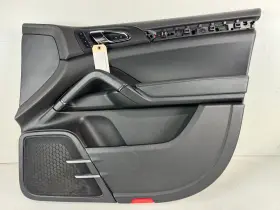 Porsche 7p5867012c 2011-2018 Cayenne Right Front Interior Door Panel Oem Porsche 7p5867012c 2011-2018 Cayenne Right Front Interior Door Panel Oem