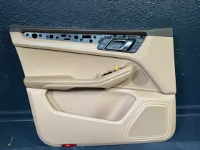 Porsche 958.867.105.xx 15-18 Macan Front Left Door Panel Saddle Tan And Luxor Beige Vp Porsche 958.867.105.xx 15-18 Macan Front Left Door Panel Saddle Tan And Luxor Beige Vp
