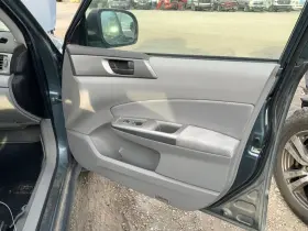 Subaru 204.su1s10 Forester 2010 Front Door Trim Panel 1381095 Subaru 204.su1s10 Forester 2010 Front Door Trim Panel 1381095