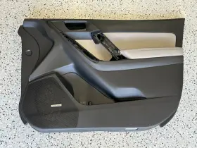 Subaru 94212sg100na 2014-2016 Forester Front Right Interior Door Trim Panel Oem