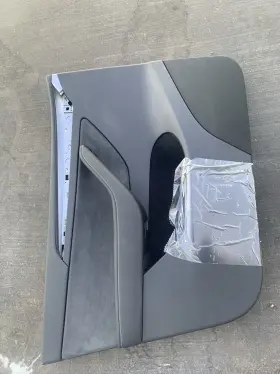 Tesla 149803400c 19-23 Model Y Door Trim Asy Front Left Oem 1498034-00-c