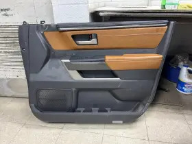 Toyota 204.to1924 2024 Tundra Passenger Right Side Front Door Trim Panel Black And Brown Toyota 204.to1924 2024 Tundra Passenger Right Side Front Door Trim Panel Black And Brown