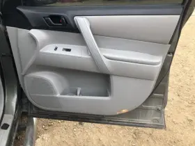 Toyota 204.to1f08 Highlandr 2008 Front Door Trim Panel 831592