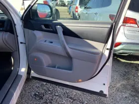 Toyota 204.to1f11 Highlandr 2011 Front Door Trim Panel 1453566 Toyota 204.to1f11 Highlandr 2011 Front Door Trim Panel 1453566