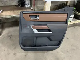 Toyota 205.to1925 2025 Tundra Passenger Side Rear Interior Trim Panel Black With Brown Oem Toyota 205.to1925 2025 Tundra Passenger Side Rear Interior Trim Panel Black With Brown Oem