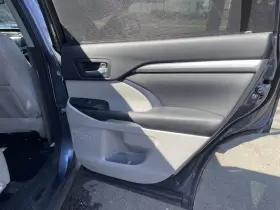 Toyota 205.to1f15 14-19 Highlander Right Rear Door Trim Panel Gray/blk Tc 10 112k Xle 65883 Toyota 205.to1f15 14-19 Highlander Right Rear Door Trim Panel Gray/blk Tc 10 112k Xle 65883