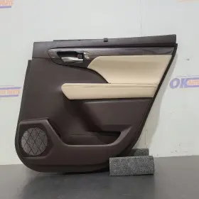 Toyota 205.to1t22 22 2022 Highlander Limited Door Trim Panel Rear Right Passenger Brown