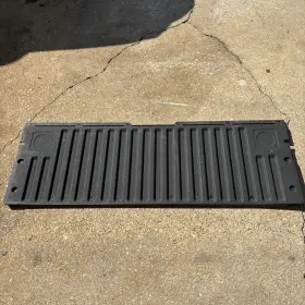Toyota 657590c040 22-24 Tundra Crew Cab Tailgate Back Door Pick Up Box Cover Trim Panel Oem Toyota 657590c040 22-24 Tundra Crew Cab Tailgate Back Door Pick Up Box Cover Trim Panel Oem