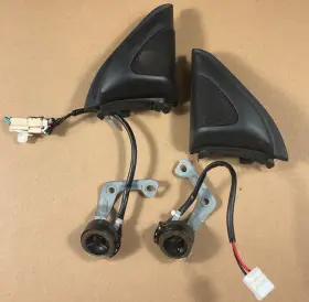 Toyota 6749212480 03 - 07 Corolla Front Door Speaker Tweeter Pair Complete Set Of 2 / Oem Toyota 6749212480 03 - 07 Corolla Front Door Speaker Tweeter Pair Complete Set Of 2 / Oem