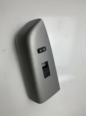 Toyota 74231-0c110 2007-2013 Tundra Passenger Window Control Switch Bezel T12 Toyota 74231-0c110 2007-2013 Tundra Passenger Window Control Switch Bezel T12