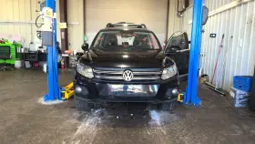 Volkswagen 204.vw1t12 Tiguan 2012 Front Door Trim Panel 1027595 Volkswagen 204.vw1t12 Tiguan 2012 Front Door Trim Panel 1027595