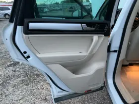 Volkswagen 205.vw1514 Touareg 2014 Door Trim Panel Rear 1404167