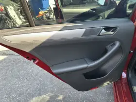 Volkswagen 205.vw1l17 Jetta 2017 Door Trim Panel Rear 1305095