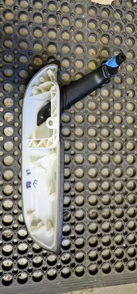 3C8867364D VOLKSWAGEN Rear Right Passenger Door Panel Arm #3