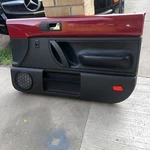 03-10 Volkswagen Vw New Beetle Coupe Rh Right Passenger Door Panel Gray Red. Fixed Price $210.00.